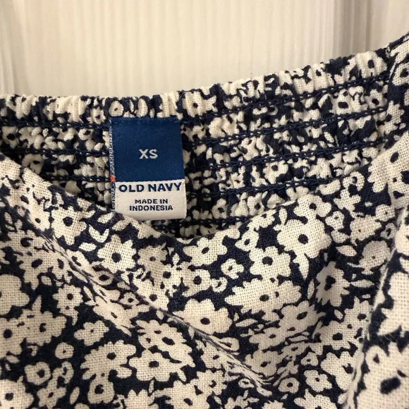 Old Navy Black and White Floral Mini Dress - Picture 3 of 3